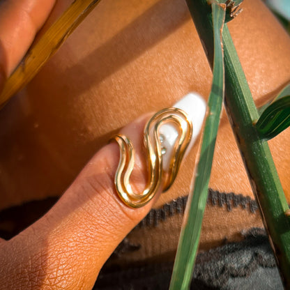 Golden Unity Spiral Ring | 18K gold plated