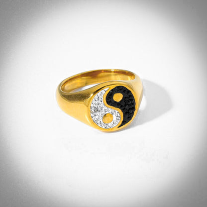 Yin Yang 18k ring